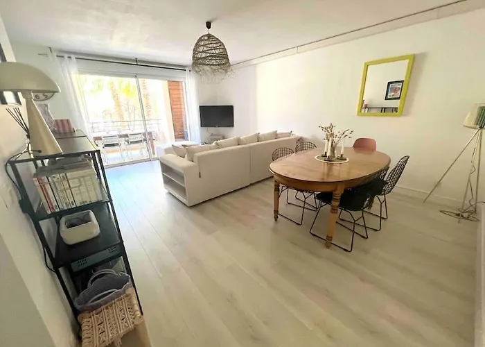 Avec Piscine Calvi (Corsica)