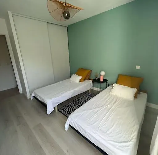 Avec Piscine Lejlighed